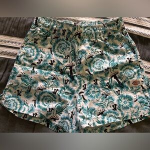 Dickies mushroom shorts